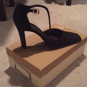 Franco Fieramosca Salerno Mary Janes. Flat toe